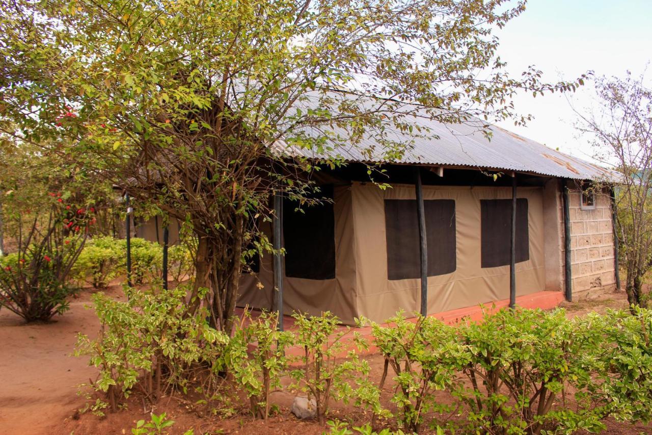 Eco Mara Forest Camp Ololaimutiek Exterior foto